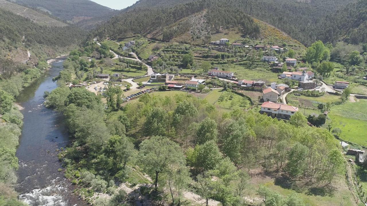 Casa Do Adro-Passadicos Do Paiva Aroucaヴィラ エクステリア 写真