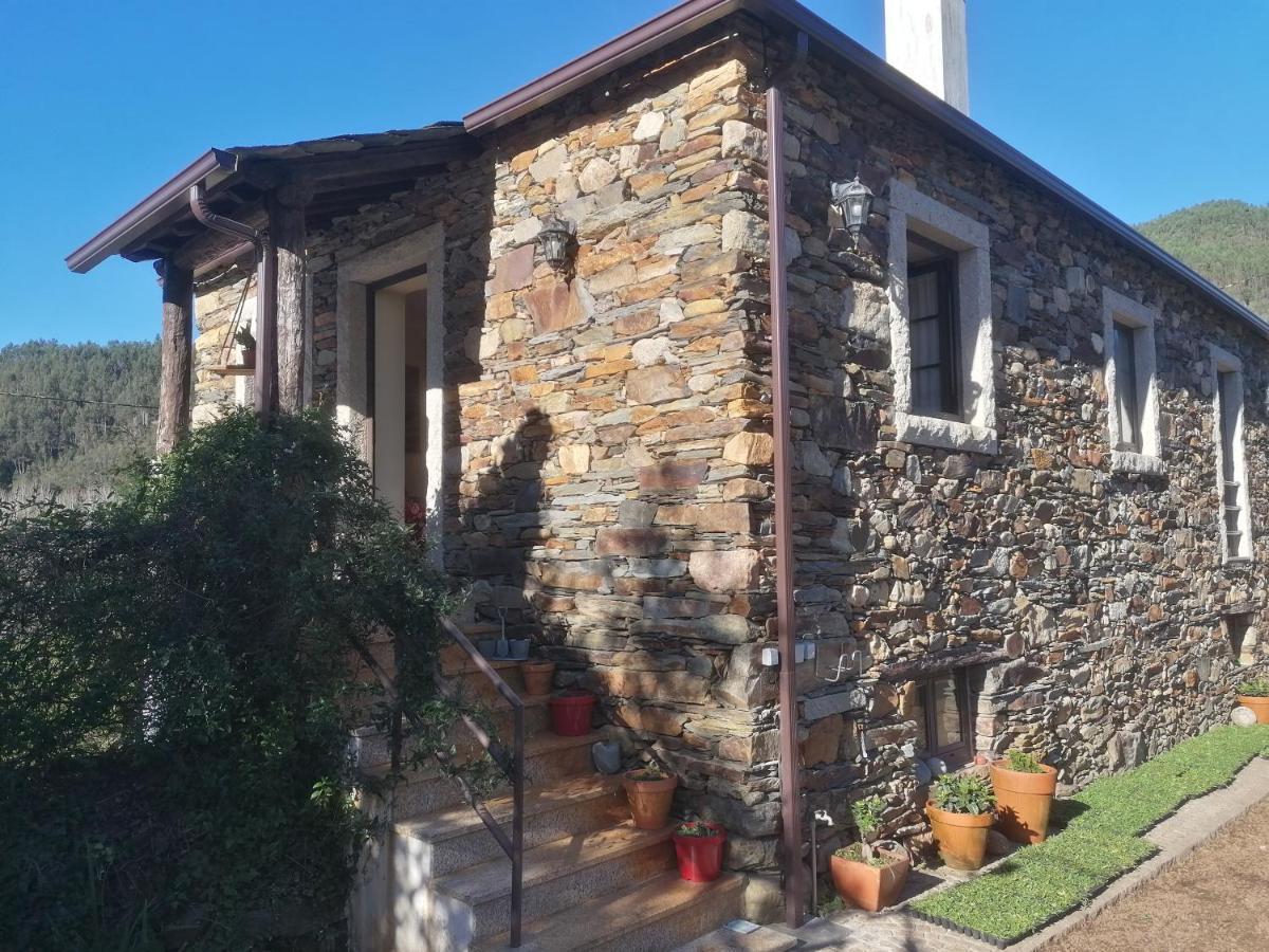 Casa Do Adro-Passadicos Do Paiva Aroucaヴィラ エクステリア 写真