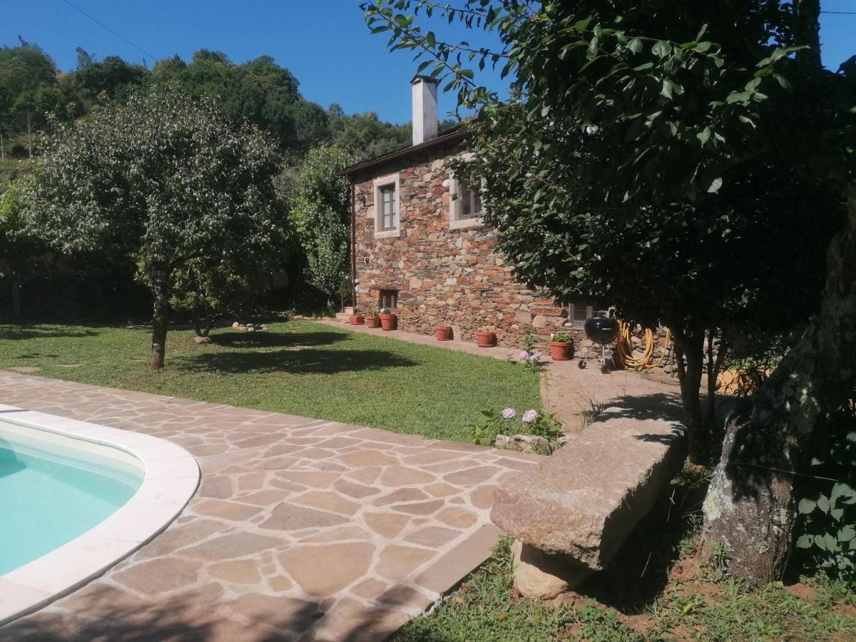 Casa Do Adro-Passadicos Do Paiva Aroucaヴィラ エクステリア 写真