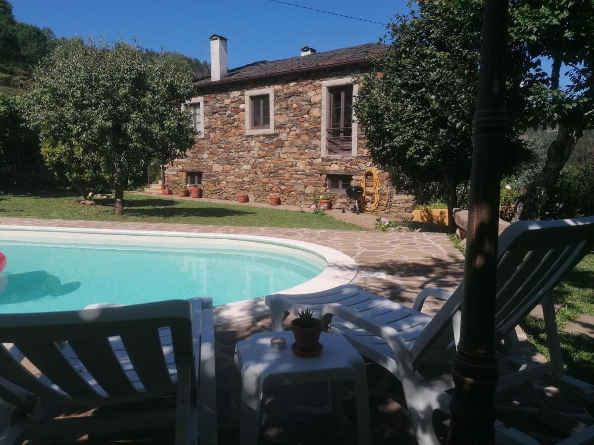 Casa Do Adro-Passadicos Do Paiva Aroucaヴィラ エクステリア 写真